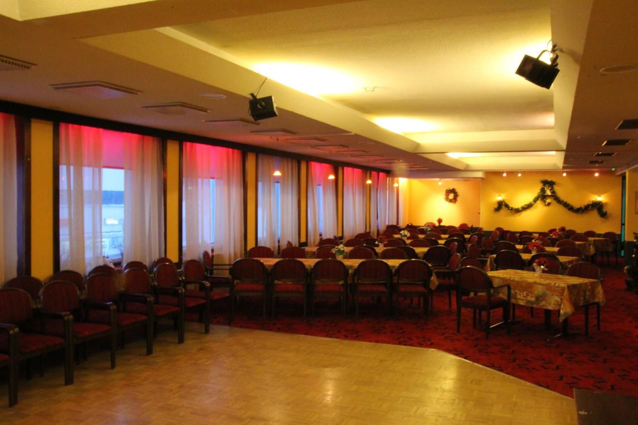 Отель Hotel Kemijärvi Кемиярви