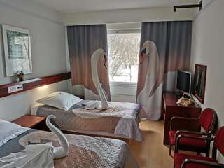 Отель Hotel Kemijärvi Кемиярви Двухместный номер с 2 отдельными кроватями-2